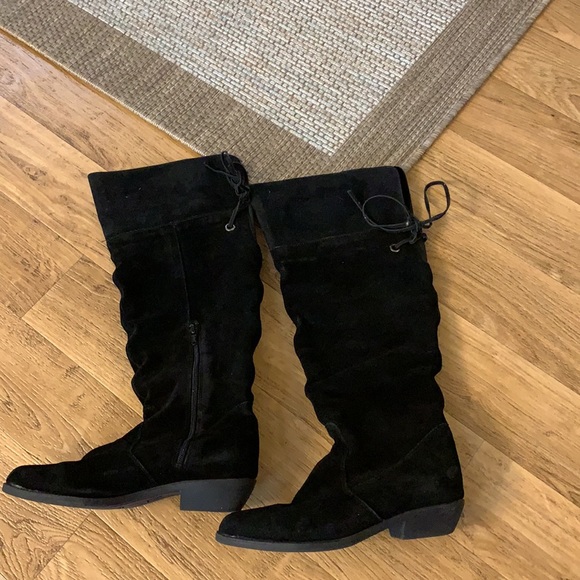 Suede boots - Picture 2 of 5